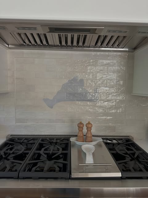 Kitchen backsplash installed by RW Tile