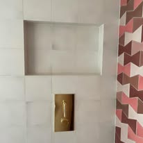 Tile niche